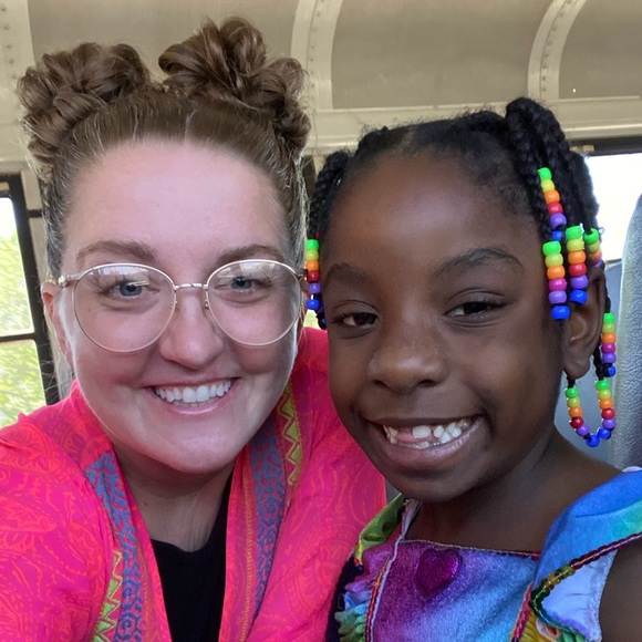 Meet your seller: Jillian Alexandra - Picture 4 of 16